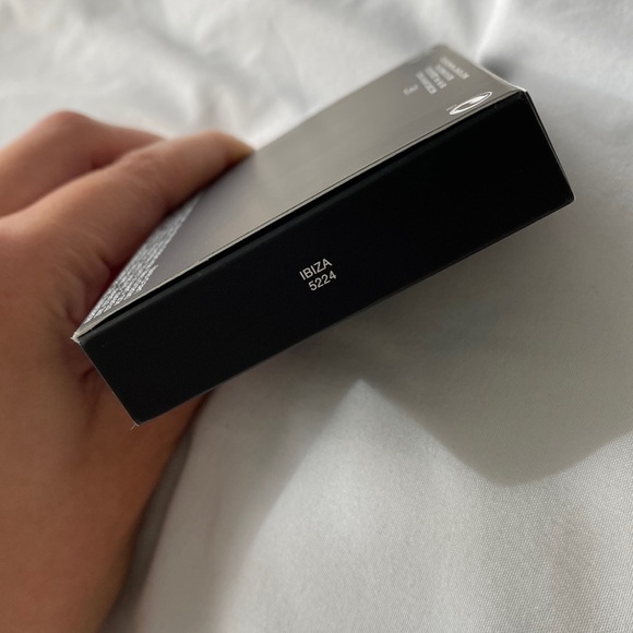 *MOVING SALE* 🎉 NARS Highlighting Powder - Ibiza - Full Size - Picture 7 of 7